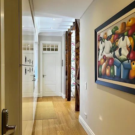 Apartament Downtown *